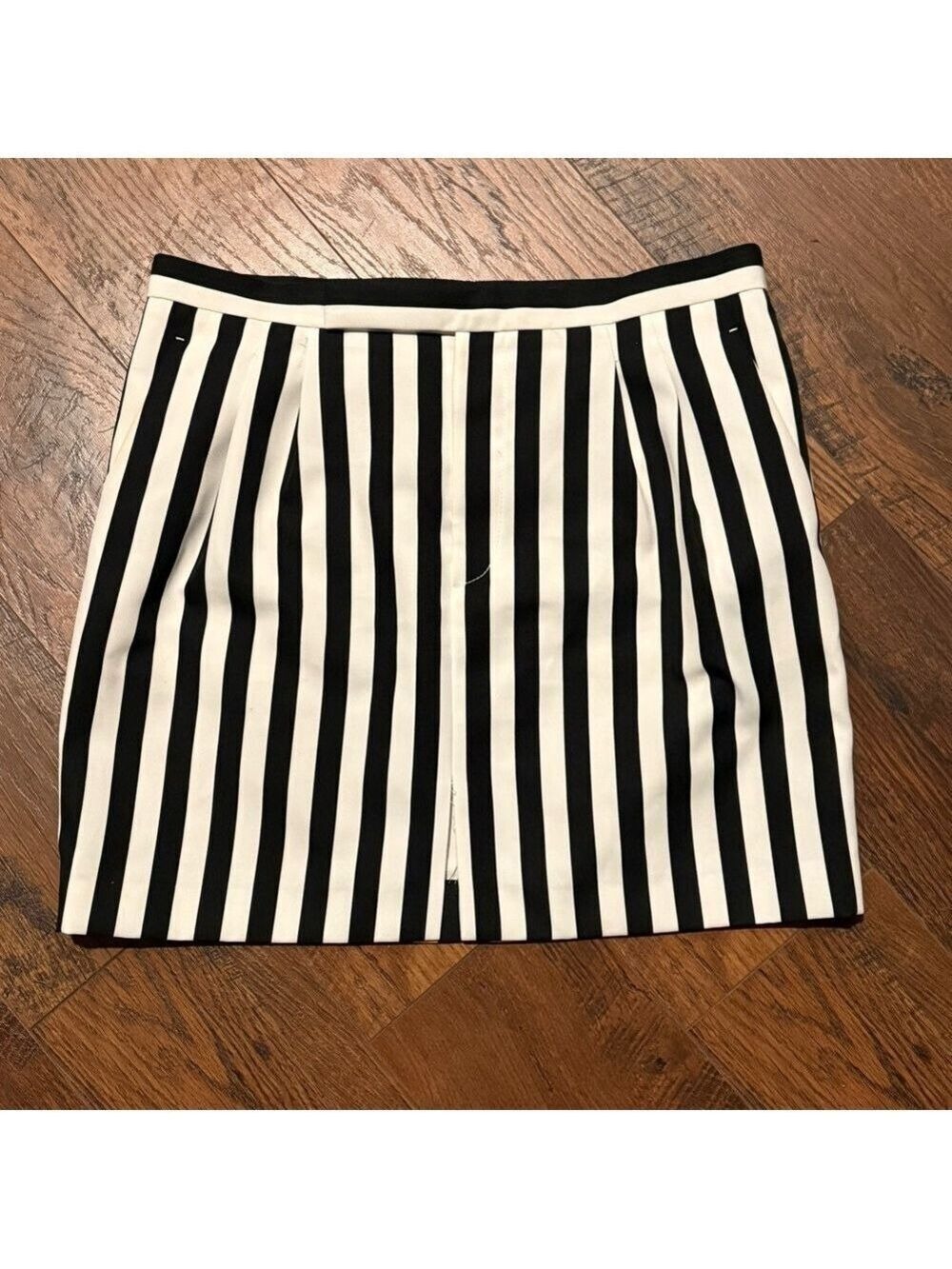 MARC JACOBS Black and White Striped Women's Skirt size 8